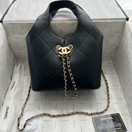 CHANEL 매트라세 다이아몬드 퀼팅 호보 백